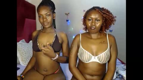 lovers_echo online show from November 2025 05:02:02 PM