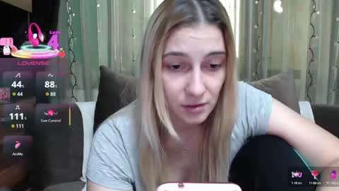 Snapshot of lovingfeetheels chatting on October 2025 08:57:02 AM Antonia online show from October 2025 08:57:02 AM