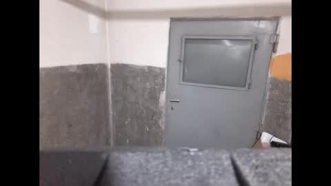 Snapshot of lshot_d chatting on October 2025 11:05:01 PM Lshot D online show from October 2025 11:05:01 PM