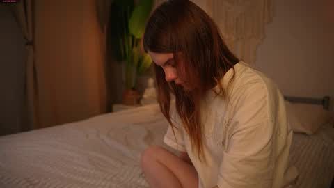 Lu 3 online show from September 2025 07:57:01 AM