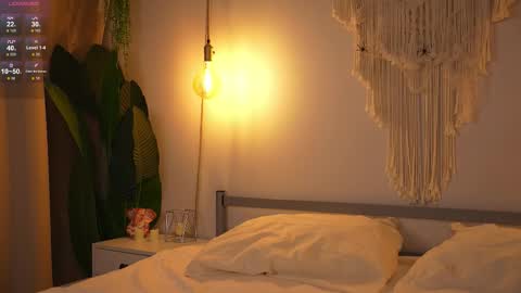 Lu 3 online show from November 2025 08:14:02 AM