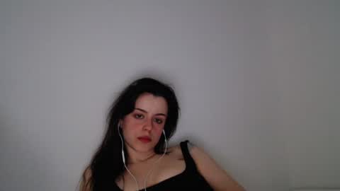 Snapshot of luana789 chatting on October 2025 09:37:01 PM luana online show from October 2025 09:37:01 PM