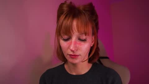 Luba online show from September 2025 06:42:02 PM