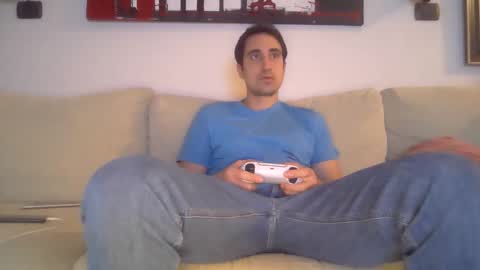 Snapshot of luca_f4 chatting on October 2025 10:47:01 AM Luca online show from October 2025 10:47:01 AM