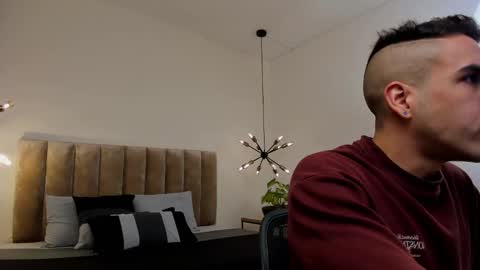 luca_morettii online show from September 2025 12:27:02 PM