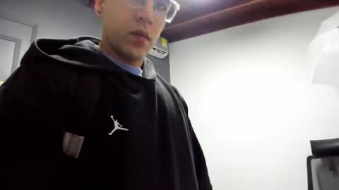 luca_morettii online show from October 2025 12:06:02 PM