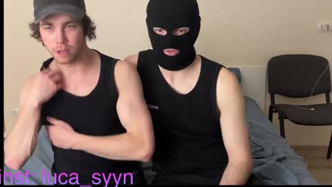 Snapshot of luca_syn chatting on October 2025 06:18:02 PM Luca S online show from October 2025 06:18:02 PM