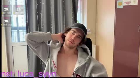 Snapshot of luca_syn chatting on October 2025 08:35:02 AM Luca S online show from October 2025 08:35:02 AM