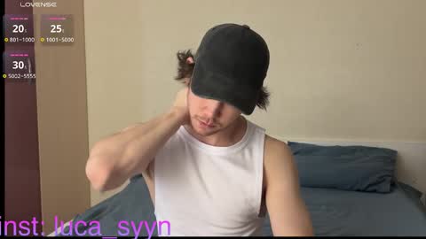 Snapshot of luca_syn chatting on October 2025 03:16:02 AM Luca S online show from October 2025 03:16:02 AM