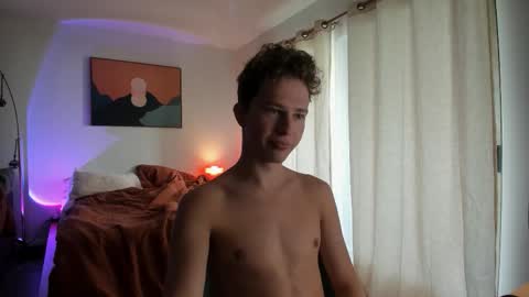 Lucas and Matteo online show from October 2025 07:03:01 PM