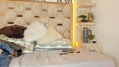 lucas_blaze3 online show from October 2025 12:09:02 AM