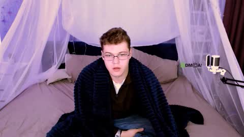 lucas_long_ online show from October 2025 12:45:02 PM