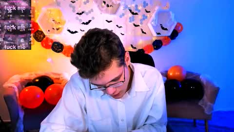 lucas_long_ online show from October 2025 09:37:01 AM