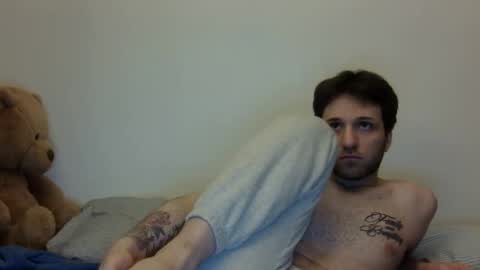 lucasbacon13 online show from February 2025 12:26:01 AM