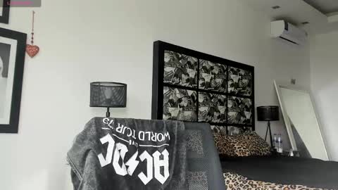 Snapshot of lucasexclusive chatting on January 2025 03:39:02 AM lucasexclusive online show from January 2025 03:39:02 AM