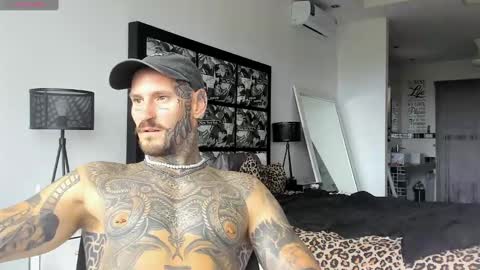 Snapshot of lucasexclusive chatting on January 2025 04:51:02 AM lucasexclusive online show from January 2025 04:51:02 AM