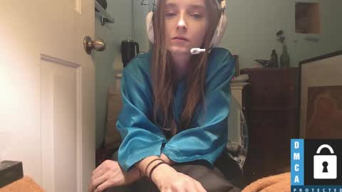 Snapshot of luci_layne chatting on February 2025 06:44:01 AM Luci Layne online show from February 2025 06:44:01 AM