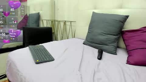 lucia78shy online show from October 2025 04:53:02 PM