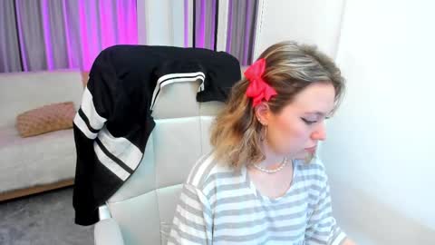 lucia_copper online show from October 2025 01:26:02 PM