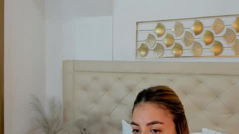 Snapshot of lucia_lorenz chatting on October 2025 11:22:01 AM lucia_lorenz online show from October 2025 11:22:01 AM