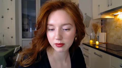 Lucia online show from February 2025 04:14:01 PM