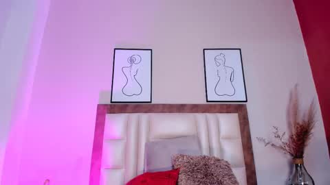LuciaFerrero online show from February 2025 12:30:01 AM