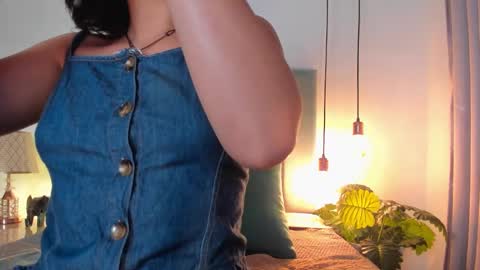 LuciaFerrero online show from March 2025 12:12:01 PM