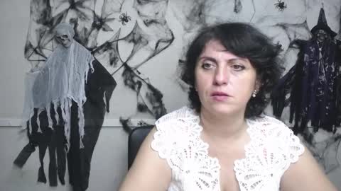 Snapshot of luciami chatting on November 2025 06:03:01 AM LuciaMi online show from November 2025 06:03:01 AM