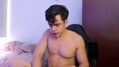 Lucian Gomez online show from December 2024 07:03:02 PM