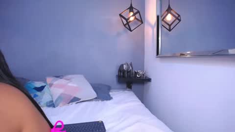 Luciana  online show from September 2025 03:49:01 PM