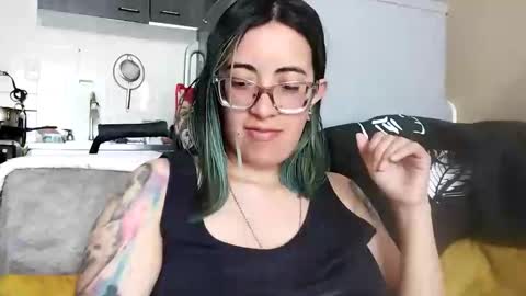 Snapshot of lucianacapisce chatting on November 2025 05:13:01 PM Dani 3 online show from November 2025 05:13:01 PM