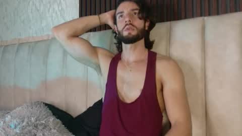 Luciano online show from September 2025 11:39:02 PM