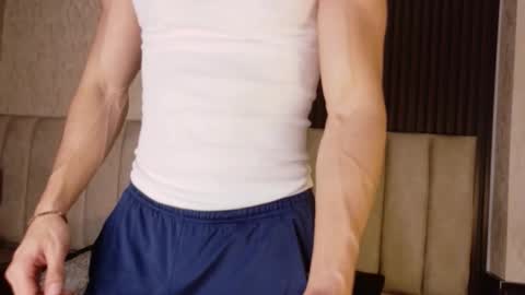 Luciano online show from September 2025 10:56:02 PM