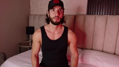 Luciano online show from October 2025 10:51:02 PM