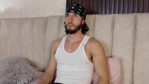 Luciano online show from October 2025 08:53:02 PM