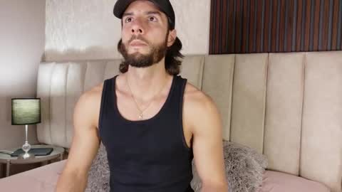 Luciano online show from October 2025 09:04:01 PM