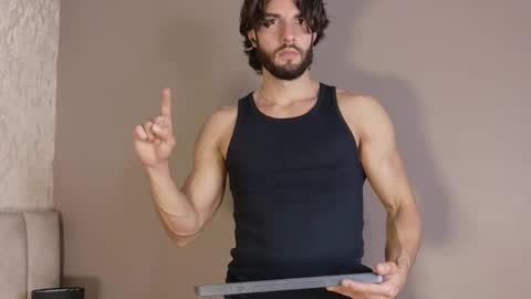 Luciano online show from October 2025 09:42:02 PM