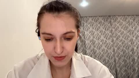 Snapshot of lucibeveridge chatting on November 2025 05:11:01 PM Mary online show from November 2025 05:11:01 PM