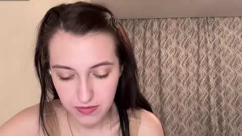 Snapshot of lucibeveridge chatting on December 2025 06:28:01 PM Mary online show from December 2025 06:28:01 PM