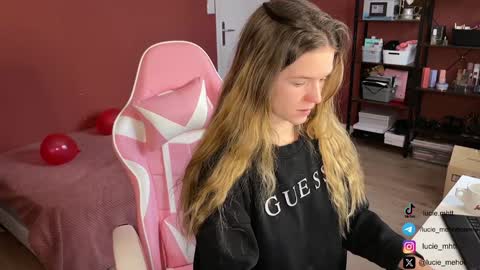 Lucie hot follow me on  online show from February 2025 08:46:01 AM