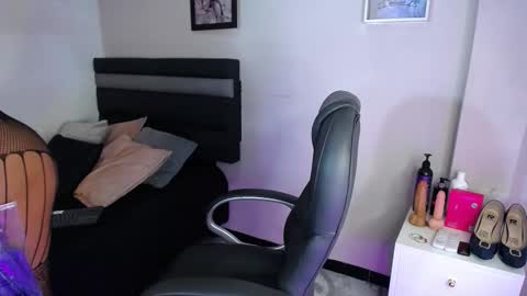 Snapshot of lucigh_ chatting on October 2025 07:45:02 PM Luci online show from October 2025 07:45:02 PM