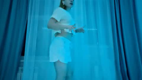 Monika online show from November 2025 08:32:01 PM