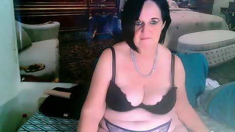 Grace online show from February 2025 11:04:01 PM
