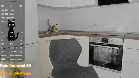 Snapshot of lucky__lady_ chatting on January 2025 09:10:01 PM lucky__lady_ online show from January 2025 09:10:01 PM