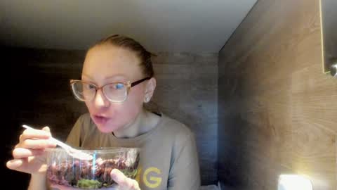 lucky_licky20 online show from January 2025 03:58:02 AM