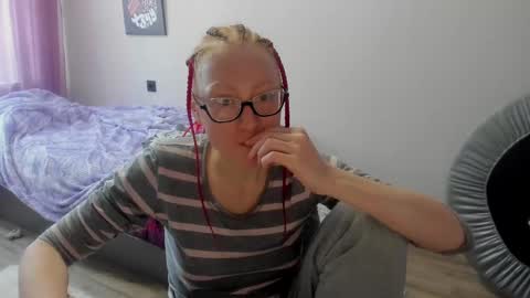lucky_licky20 online show from February 2025 06:11:02 AM