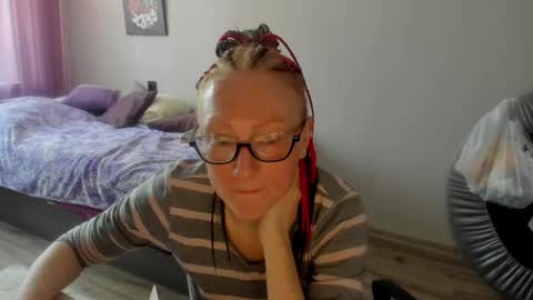 lucky_licky20 online show from February 2025 05:55:01 AM