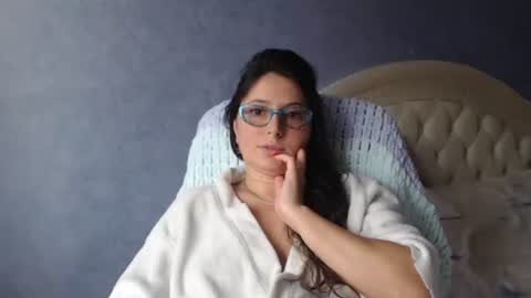 luckylinda23 online show from November 2025 10:38:02 AM