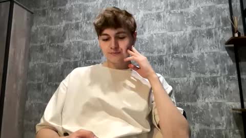 Snapshot of luckymenchik chatting on November 2025 10:15:02 PM Ricky online show from November 2025 10:15:02 PM