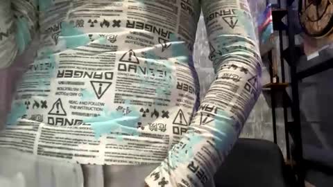 Snapshot of luckymenchik chatting on November 2025 09:53:01 PM Ricky online show from November 2025 09:53:01 PM